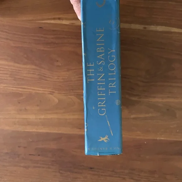 The Griffin and Sabine Trilogy book set - Picture 10 of 11